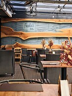 Frankie's Inn