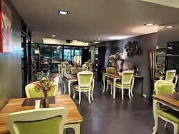 Frankie's Inn