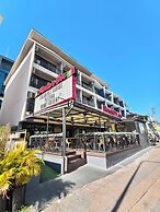 Frankie's Inn