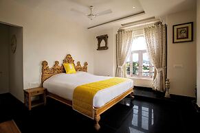 Bloom Boutique | Lake Pichola