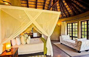Vuyani Safari Lodge