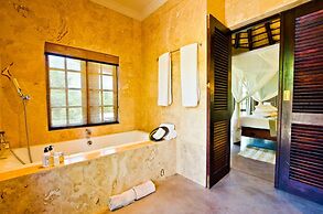 Vuyani Safari Lodge