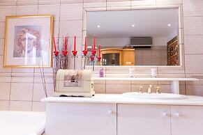 Athenian Luxury House