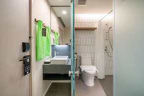 Triple Y Hotel