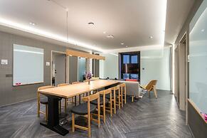 Triple Y Hotel