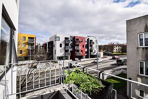 Apartment H10