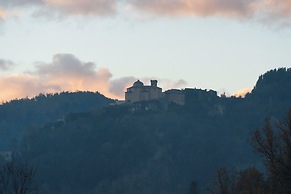 Palia's Hotel