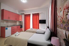 Atlantis Hotel & Apartments