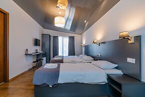 Hotel Green Town