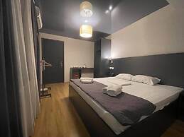Hotel Green Town