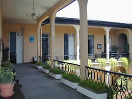 Hotel Spring