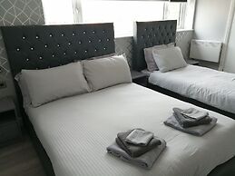Encore Rooms