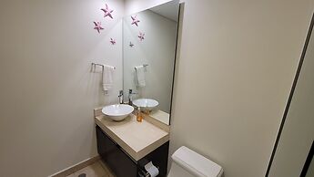 Napoles Condo Suite