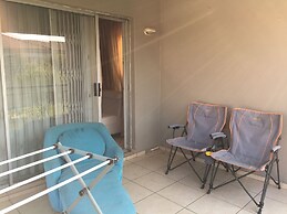 Tntee Apartments