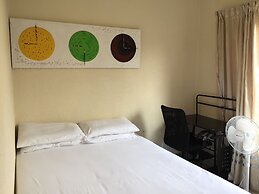 Tntee Apartments