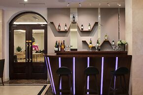 Halios Hotel Halong