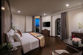 Halios Hotel Halong
