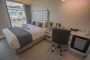 Justice Hotel
