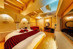 Hotel Lotus Otsu  - Adults Only