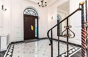 28 Pearls for VIP guests Apartments