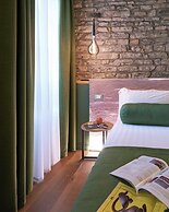 73 Boutique Hotel