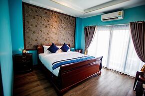 Chunlee Grand Hotel