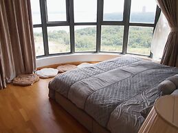 Teega Suites by Squarenest