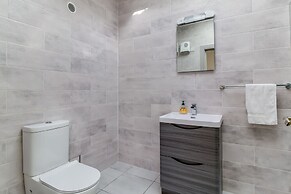 Central Park Apartment 3