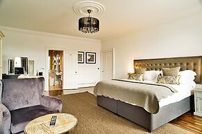 JOIVY Luxury George Street Apartments: Forth Suite
