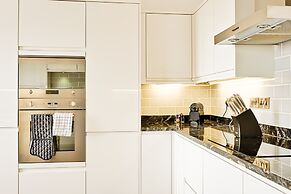 JOIVY Luxury George Street Apartments: Forth Suite