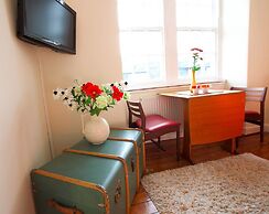 JOIVY Bright New Town 2 bed Apt - 5 Mins to Princes St