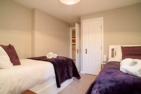 JOIVY Gorgeous Stockbridge Apt With Underground Parking