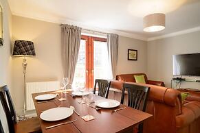JOIVY Gorgeous Stockbridge Apt With Underground Parking