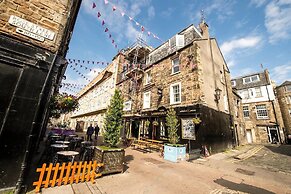 JOIVY Perfect Location! - Stylish & Cosy Rose St Apt