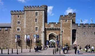 Executive Apartment Cardiff Central