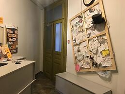 Mister Econom Hotel - Hostel