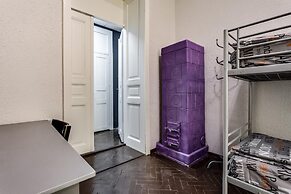 Mister Econom Hotel - Hostel