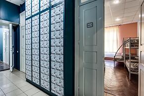 Mister Econom Hotel - Hostel
