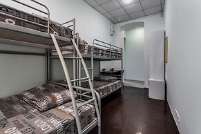 Mister Econom Hotel - Hostel