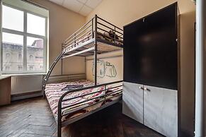 Mister Econom Hotel - Hostel