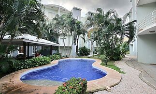 Pura Vida Condo