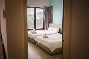 OwnAStay Midhill by Symphony Suite