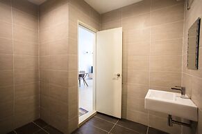 OwnAStay Midhill by Symphony Suite