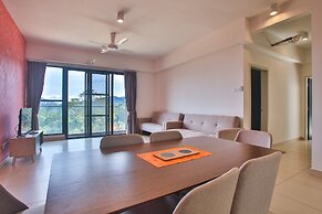 OwnAStay Midhill by Symphony Suite