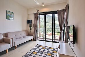 OwnAStay Midhill by Symphony Suite
