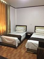 Huayang Guesthouse