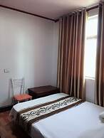 Huayang Guesthouse