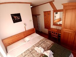Rifugio Predaia ai Todesci