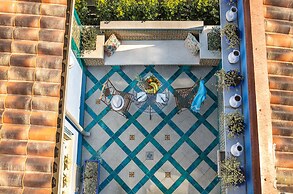 Mediterranean Charm