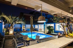 Mediterranean Charm